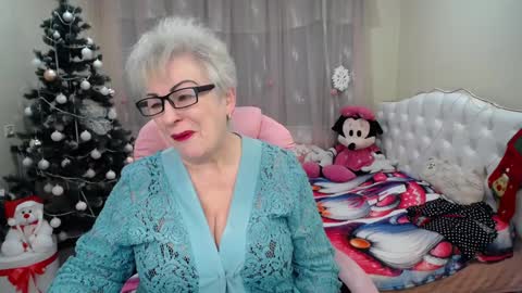 Snapshot of kaylesmoll chatting on January 4, 2025, 7:13 pm kaylesmoll online show from January 4, 2025, 7:13 pm