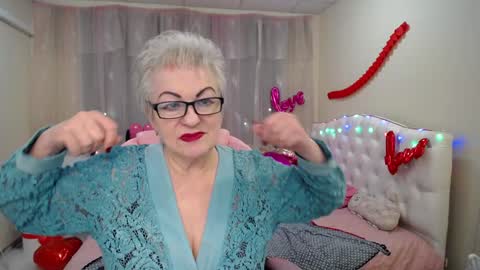 Snapshot of kaylesmoll chatting on February 1, 2025, 3:52 am kaylesmoll online show from February 1, 2025, 3:52 am