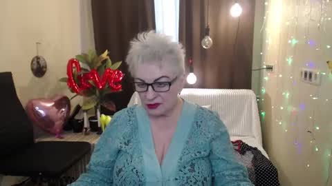 Snapshot of kaylesmoll chatting on February 16, 2025, 5:59 am kaylesmoll online show from February 16, 2025, 5:59 am