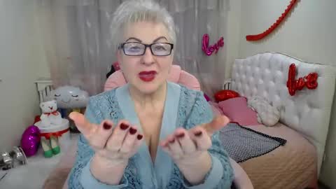 Snapshot of kaylesmoll chatting on March 9, 2025, 4:16 am kaylesmoll online show from March 9, 2025, 4:16 am