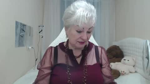 Snapshot of kaylesmoll chatting on September 9, 2025, 6:29 pm kaylesmoll online show from September 9, 2025, 6:29 pm