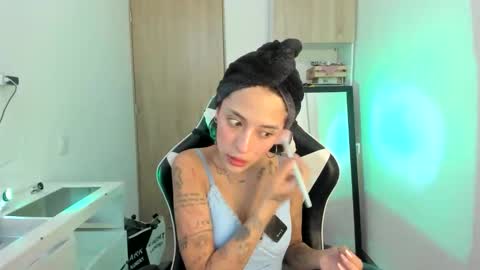 kaylie online show from April 8, 2026, 6:30 pm