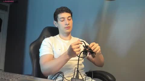 Snapshot of kayn_kalo chatting on February 1, 2026, 12:20 am Kayn online show from February 1, 2026, 12:20 am