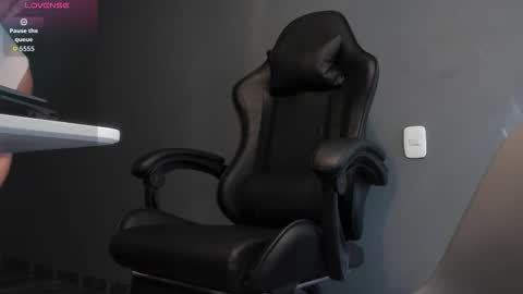 Snapshot of kayn_kalo chatting on February 9, 2026, 8:57 pm Kayn online show from February 9, 2026, 8:57 pm