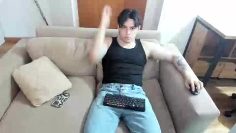 kaynn_b online show from February 1, 2025, 12:07 am