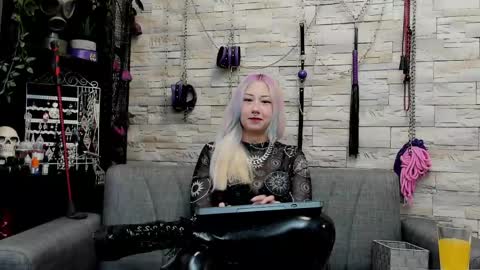 Miss Kazia online show from April 26, 2026, 11:57 pm