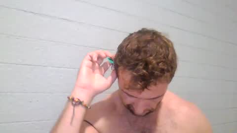 kbgreentiger888 online show from February 24, 2025, 11:30 pm