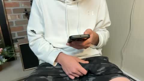 Snapshot of keahi420 chatting on November 2, 2025, 12:40 pm keahi420 online show from November 2, 2025, 12:40 pm