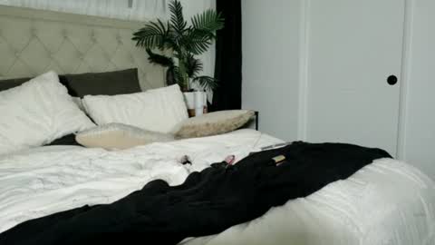 Snapshot of keeliebaby chatting on July 28, 2026, 2:13 pm Keelie xx online show from July 28, 2026, 2:13 pm