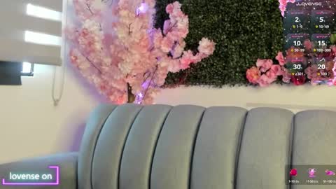 Snapshot of keila_loll chatting on November 10, 2025, 2:05 pm naty online show from November 10, 2025, 2:05 pm