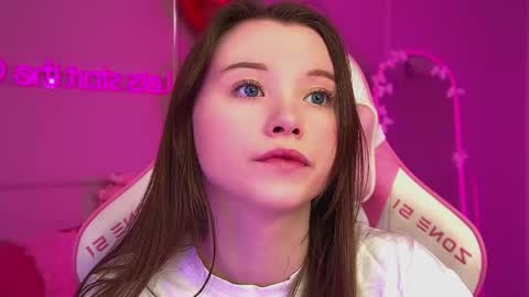 Keira online show from February 10, 2026, 6:45 pm