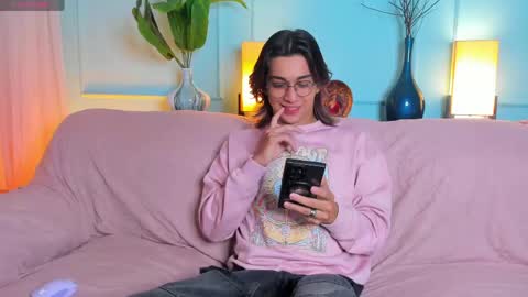 Keita moon online show from April 16, 2026, 11:22 am