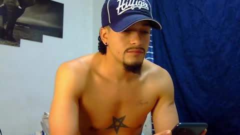 Snapshot of keivid_2303 chatting on February 20, 2025, 1:30 pm david online show from February 20, 2025, 1:30 pm