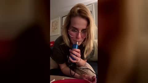 kejtikris online show from March 1, 2026, 8:55 pm