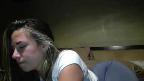 Snapshot of kekes2015 chatting on November 12, 2025, 7:09 am kekes2015 online show from November 12, 2025, 7:09 am