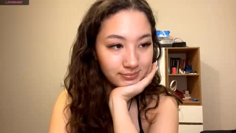 Kely online show from October 31, 2025, 12:06 pm