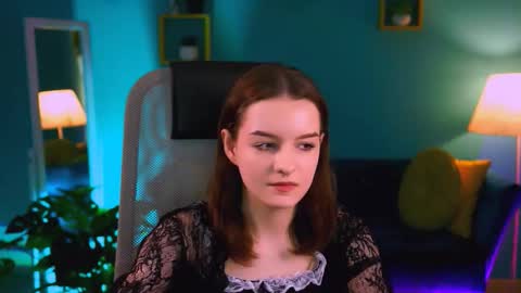 kelliebanshe online show from March 26, 2026, 4:40 am