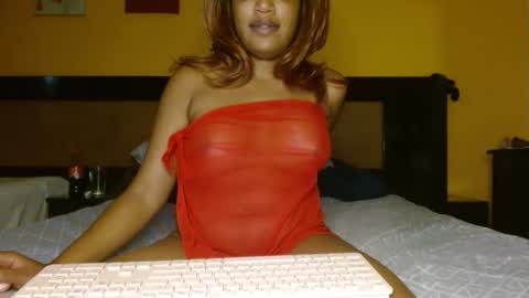Snapshot of kelliecapri chatting on October 21, 2025, 7:14 pm Kellie online show from October 21, 2025, 7:14 pm