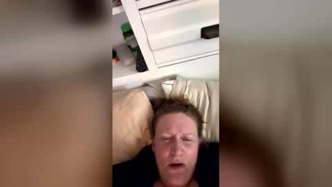 Snapshot of kellilyn1081187 chatting on March 21, 2026, 10:57 pm kellilyn1081187 online show from March 21, 2026, 10:57 pm