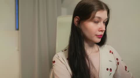 Snapshot of kelly_ember chatting on February 6, 2025, 2:15 pm  KELLY  online show from February 6, 2025, 2:15 pm