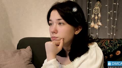 Kelly online show from April 8, 2026, 11:10 am