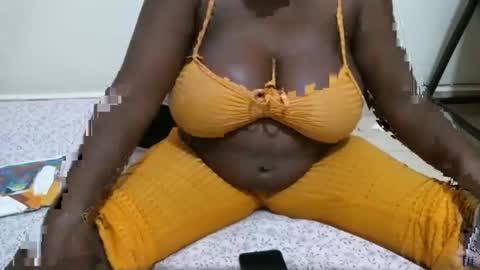 kelly_jones9 online show from February 12, 2026, 1:28 pm