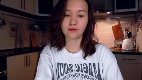 Snapshot of kelly_yon chatting on September 16, 2025, 9:38 pm Kelly online show from September 16, 2025, 9:38 pm