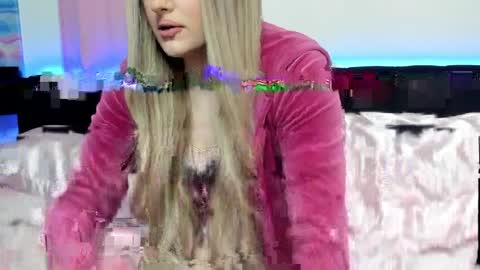 Kelly Cocksin online show from April 6, 2026, 7:48 pm