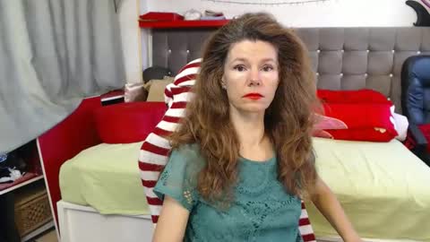 kelly online show from November 20, 2025, 9:42 am