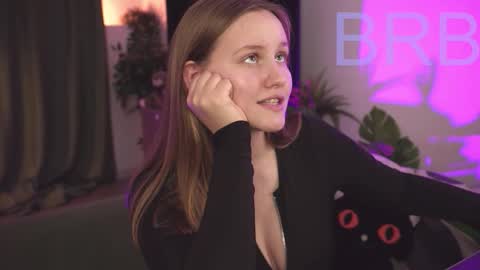 kelly online show from October 12, 2025, 8:24 am