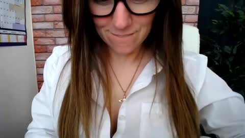 Snapshot of kelseykruz chatting on July 3, 2026, 8:10 am KelseyKruz online show from July 3, 2026, 8:10 am