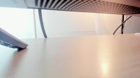    online show from April 23, 2026, 12:29 pm