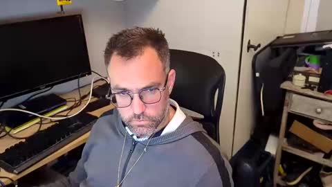 kelvin06133 online show from December 13, 2024, 5:54 pm