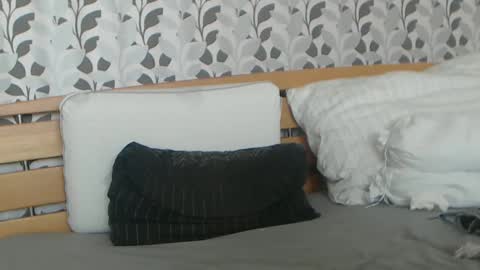 kelywild20 online show from March 2, 2025, 11:39 am