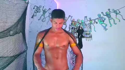 ken__owensx online show from October 4, 2025, 2:48 pm