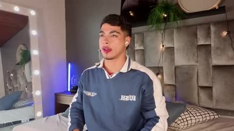   online show from October 9, 2025, 2:53 am