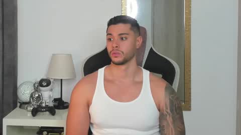 ken_mailik online show from October 9, 2025, 11:14 pm