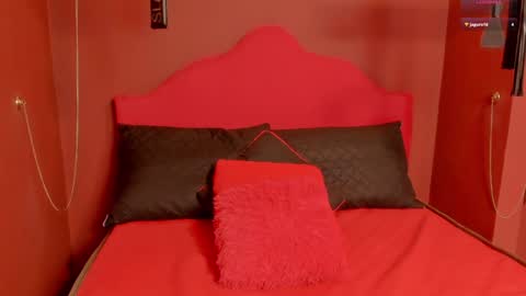 Snapshot of kendal_jhonsson chatting on December 8, 2024, 7:00 pm kendal_jhonsson online show from December 8, 2024, 7:00 pm