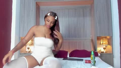 Snapshot of kendallrosse1 chatting on February 14, 2025, 5:46 pm Kendal online show from February 14, 2025, 5:46 pm