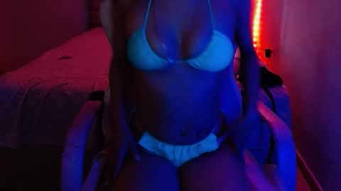 Snapshot of kendallrush2 chatting on February 16, 2025, 8:55 pm  Kendall Rush online show from February 16, 2025, 8:55 pm