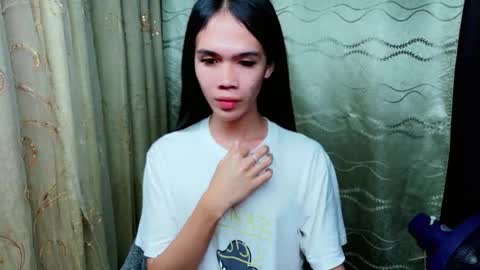 Snapshot of kendallspice_ chatting on November 25, 2025, 5:13 pm Kendall online show from November 25, 2025, 5:13 pm