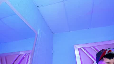 Kendall and Taylor online show from February 9, 2025, 2:49 am