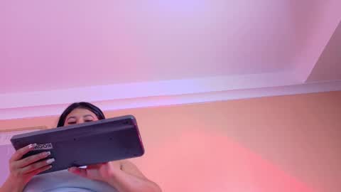   online show from December 2, 2025, 11:04 am