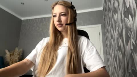 Snapshot of kendastuckmeyer chatting on October 9, 2025, 7:17 am Betty online show from October 9, 2025, 7:17 am