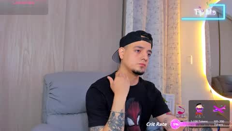 Snapshot of kendel_dimitri chatting on October 4, 2025, 6:33 am kendel_dimitri online show from October 4, 2025, 6:33 am