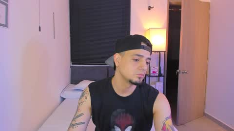 kendel_dimitri online show from April 1, 2026, 5:52 am