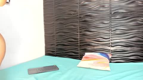 kendra_di_marco online show from August 6, 2026, 7:27 pm
