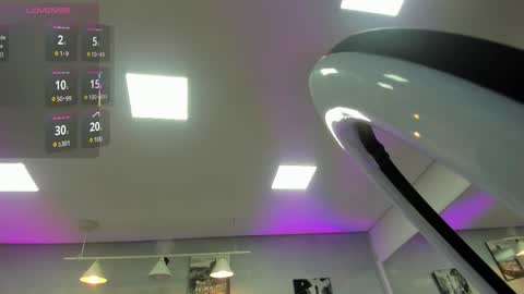 Kendra London online show from April 8, 2026, 11:32 am