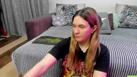 Kendra online show from March 22, 2026, 11:30 pm