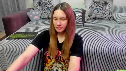 Kendra online show from March 23, 2026, 11:31 pm